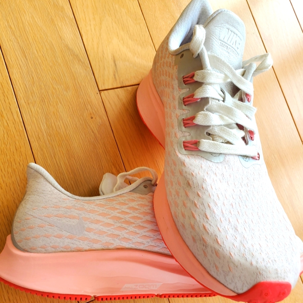 Women's Nike Zoom Pegasus 35 Running Sneaker